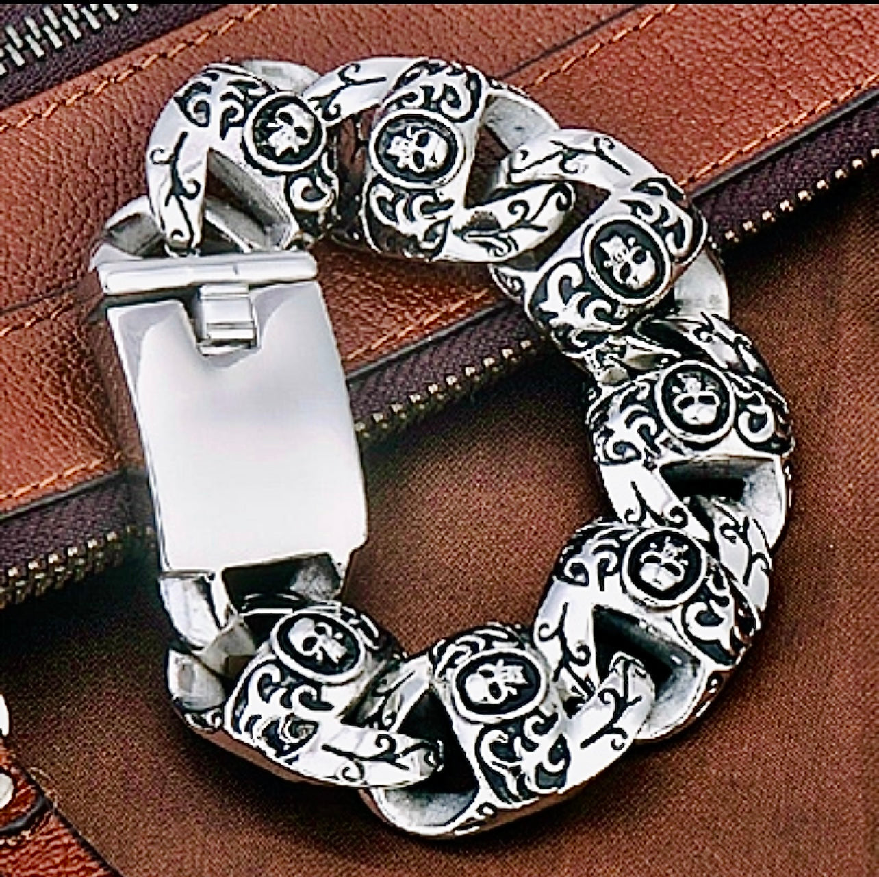 Big Link Skull Bracelet